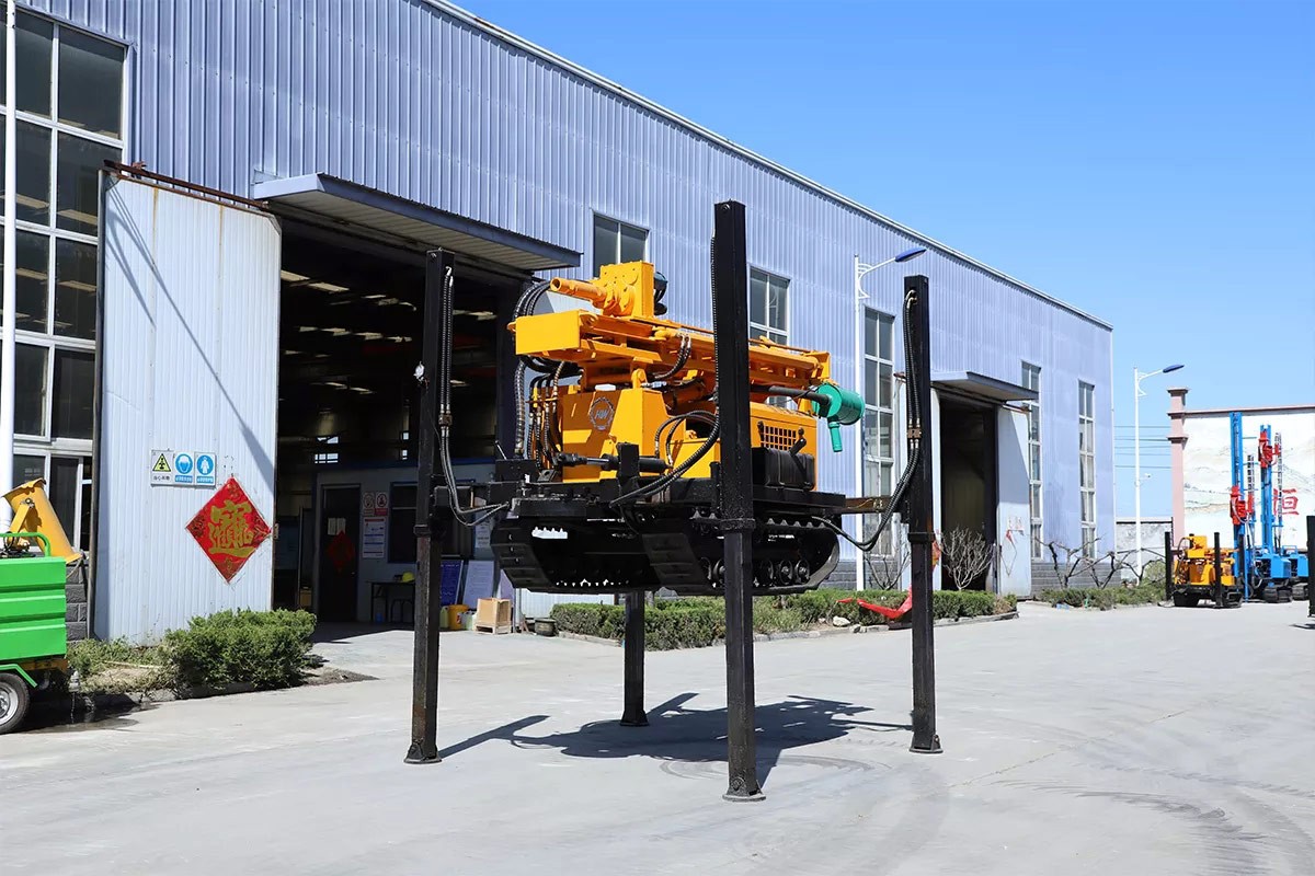 180m Crawler Pneumatic Water Well Drill Rig